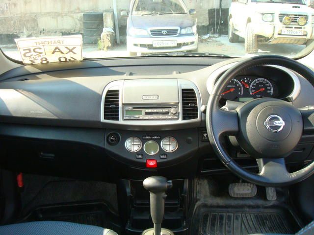 2003 Nissan March