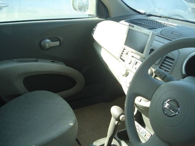 2003 Nissan March