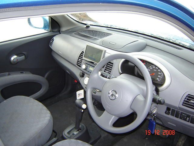 2003 Nissan March