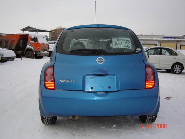 2003 Nissan March