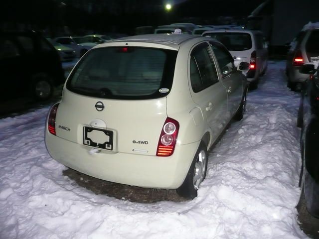 2003 Nissan March