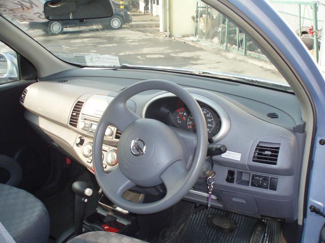 2003 Nissan March