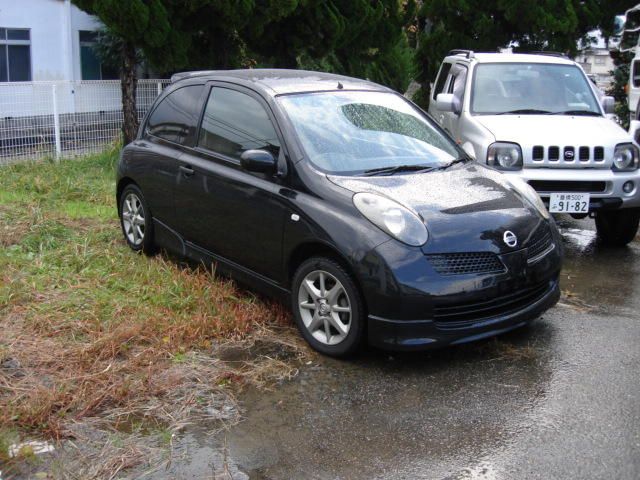 2003 Nissan March