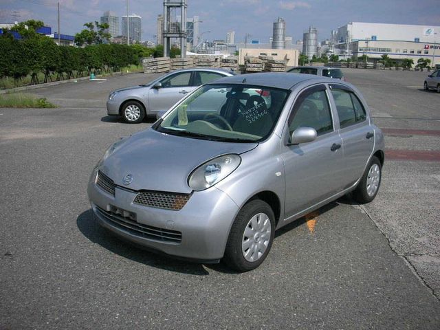 2003 Nissan March