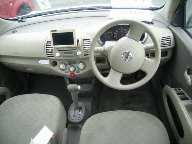 2003 Nissan March
