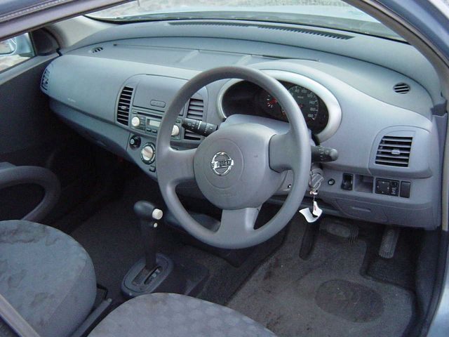 2003 Nissan March