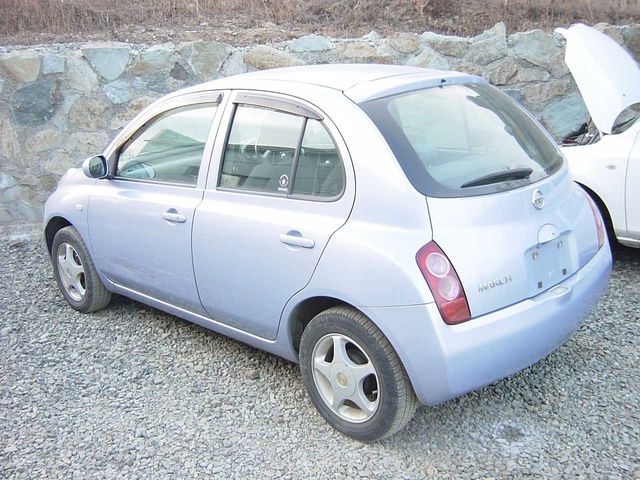 2003 Nissan March