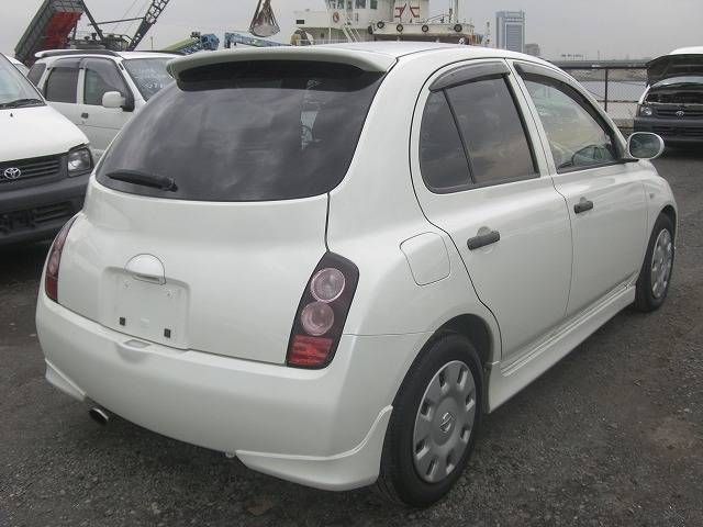 2003 Nissan March