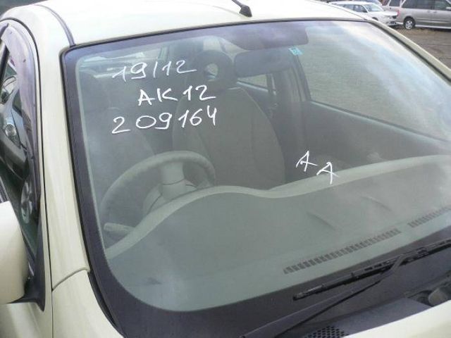 2003 Nissan March