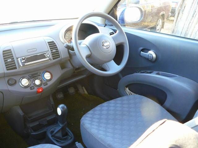 2003 Nissan March