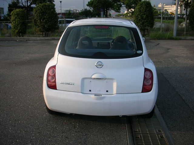 2003 Nissan March