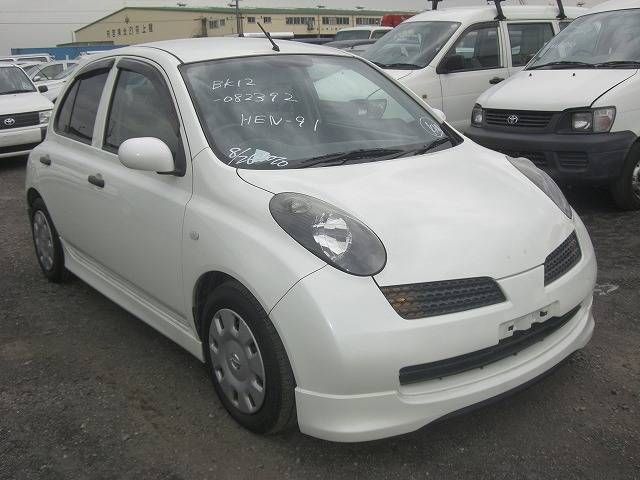 2003 Nissan March