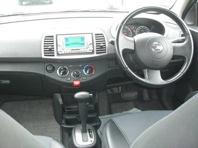 2003 Nissan March