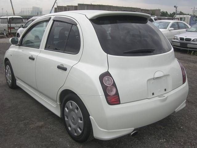 2003 Nissan March