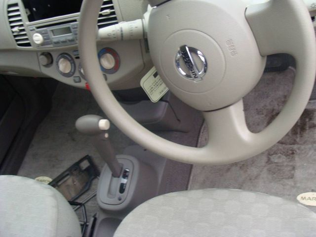 2003 Nissan March