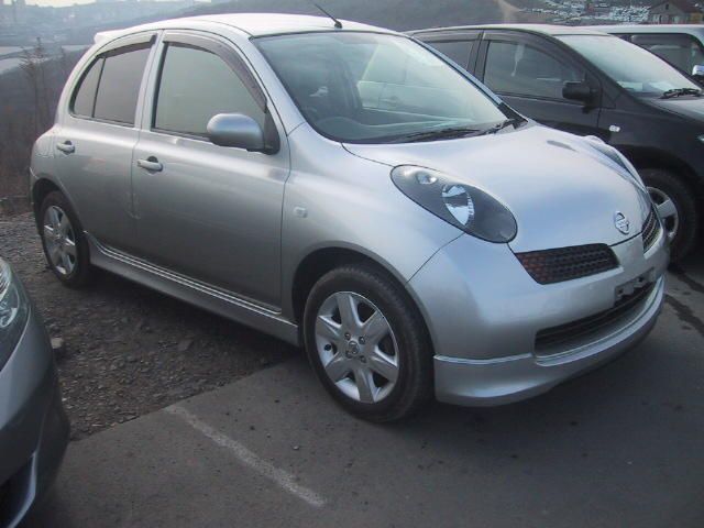 2003 Nissan March