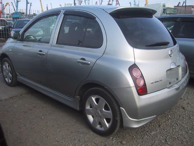 2003 Nissan March