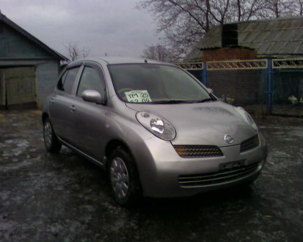 2003 Nissan March