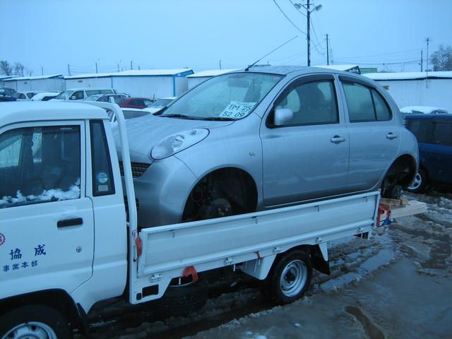 2003 Nissan March