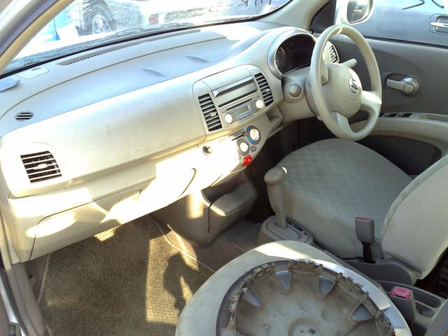 2003 Nissan March