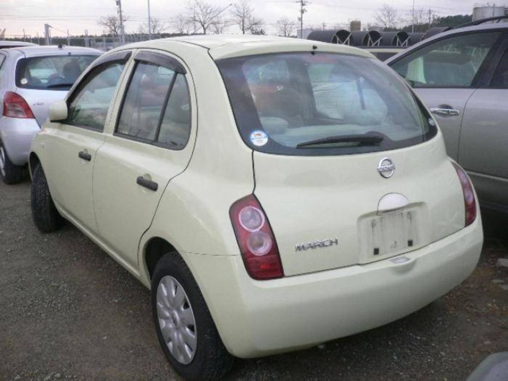 2003 Nissan March