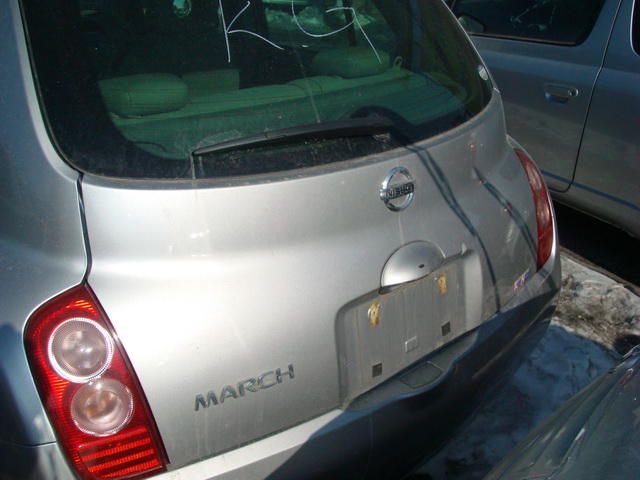 2003 Nissan March