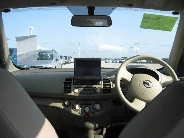 2003 Nissan March