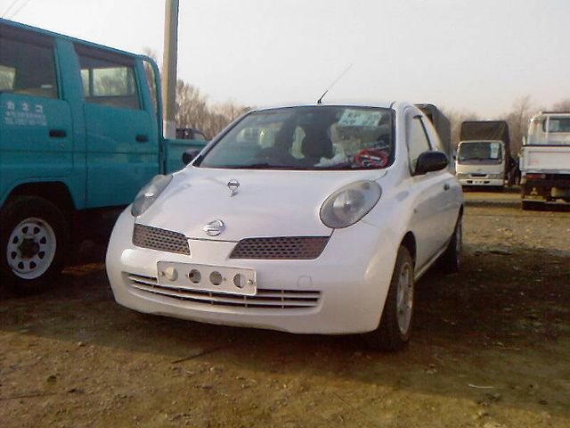 2003 Nissan March