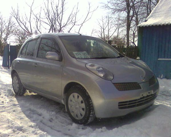 2003 Nissan March