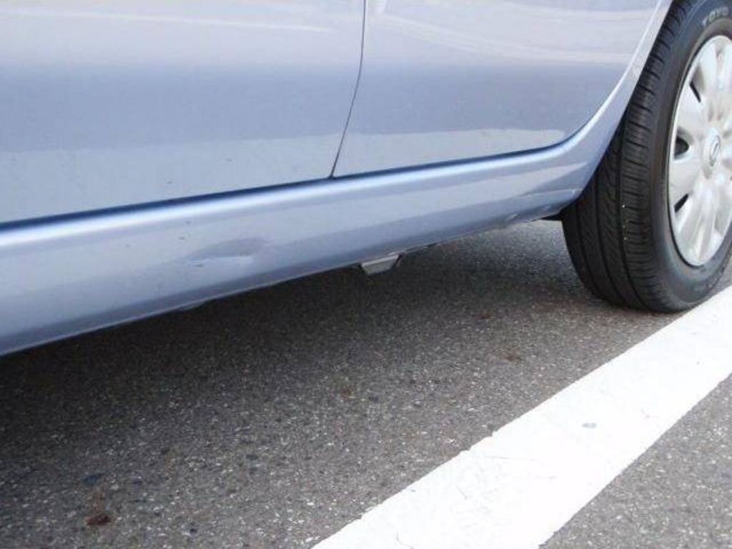2003 Nissan March