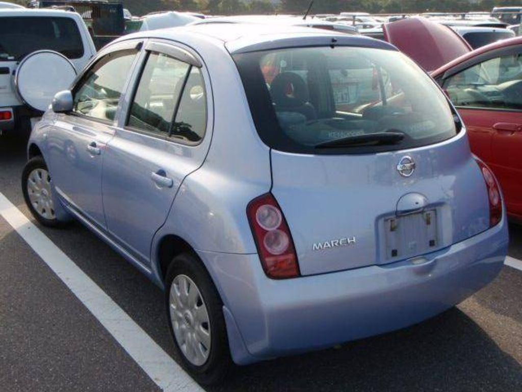 2003 Nissan March
