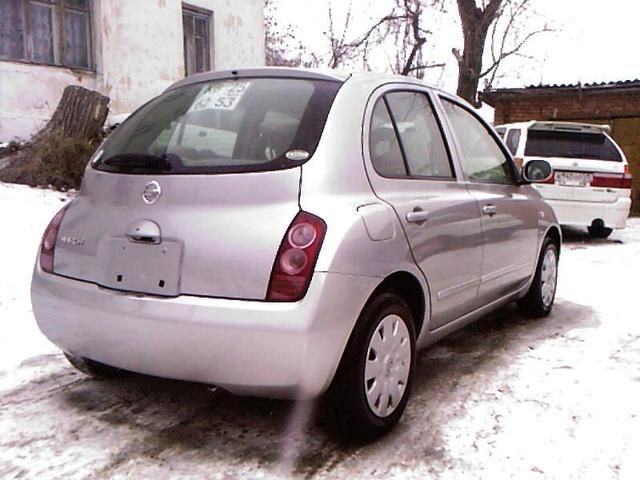 2003 Nissan March