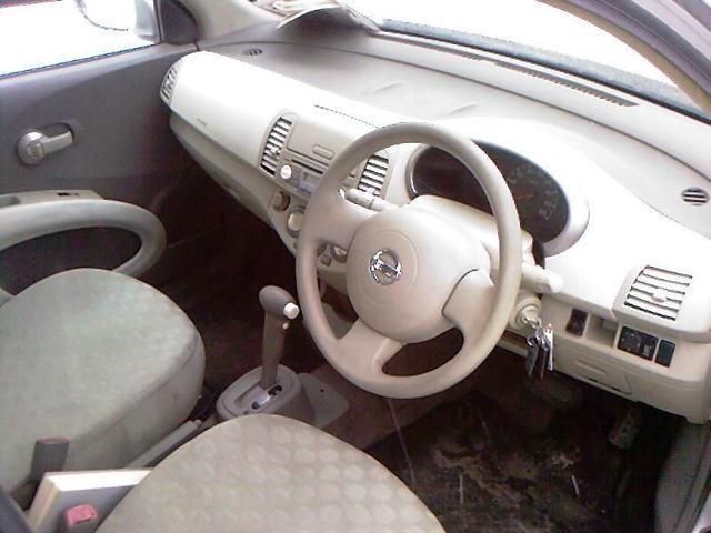 2003 Nissan March