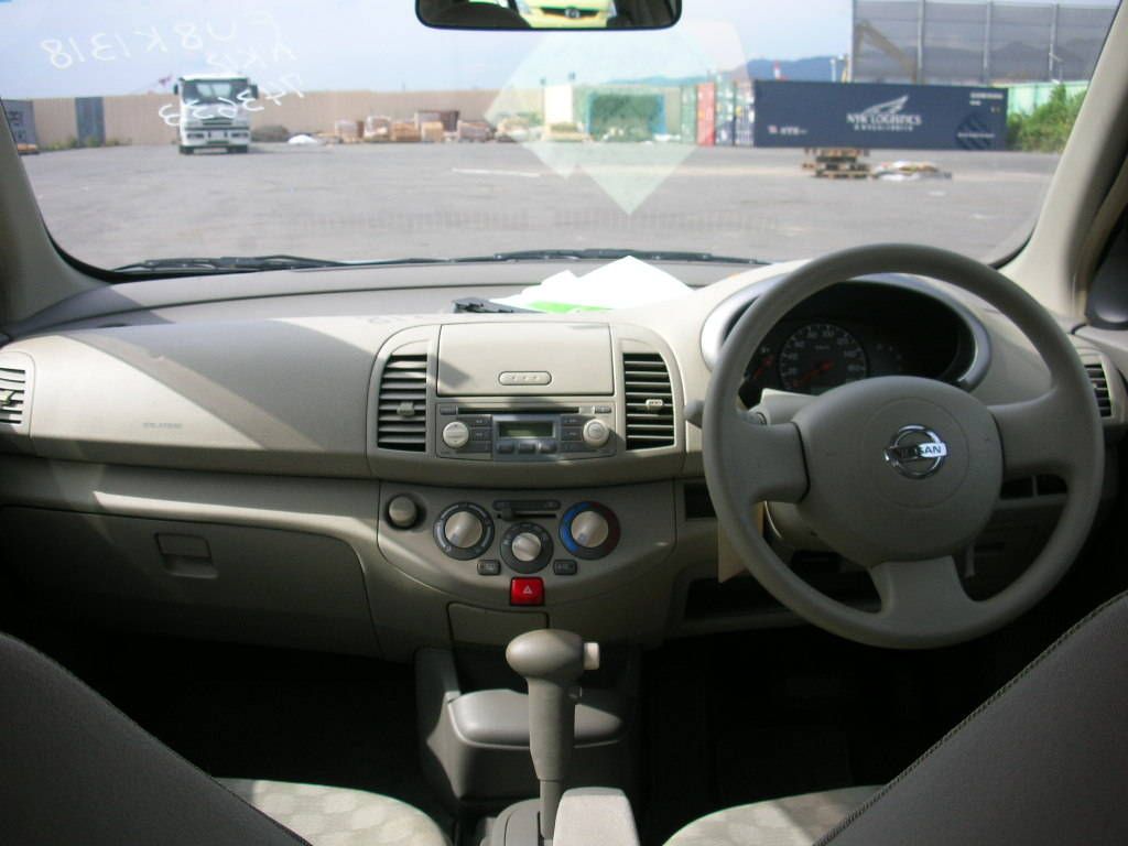 2003 Nissan March