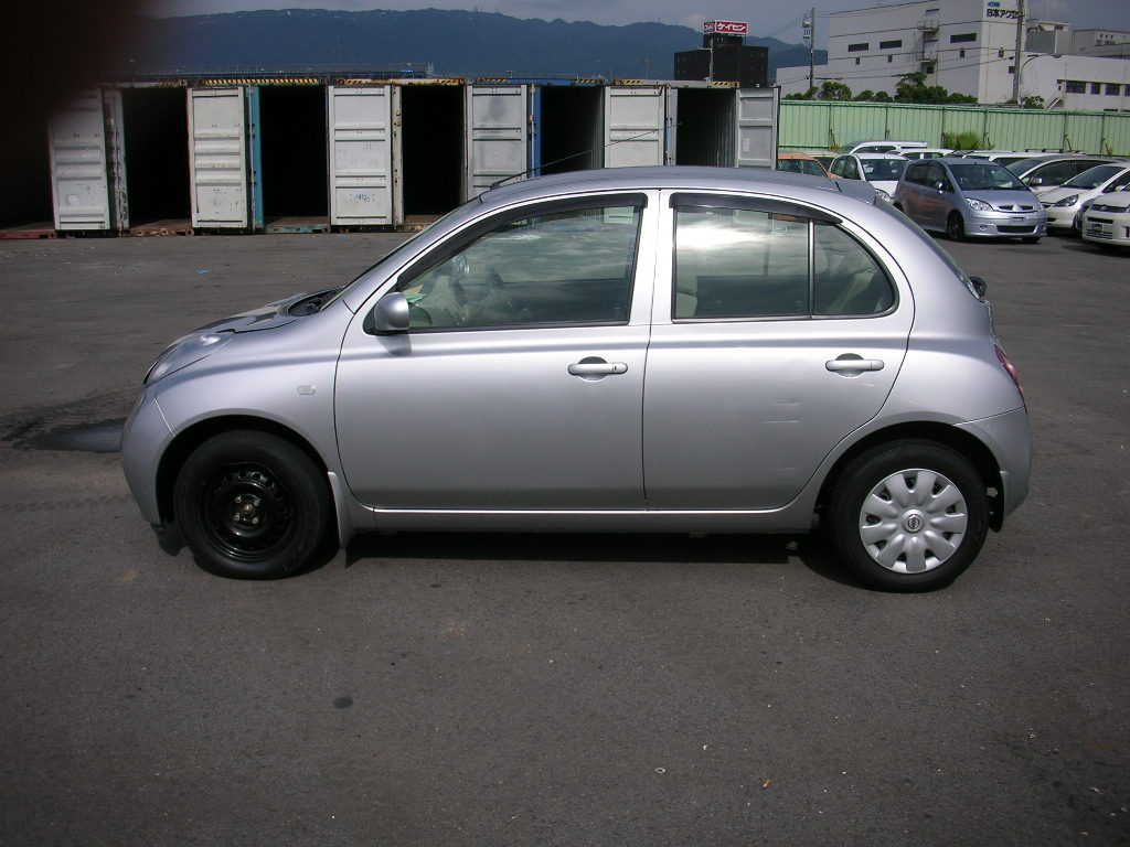 2003 Nissan March