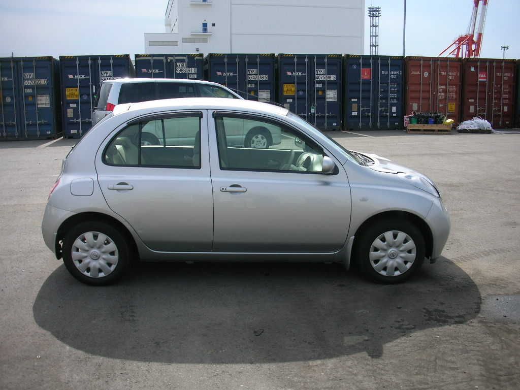 2003 Nissan March