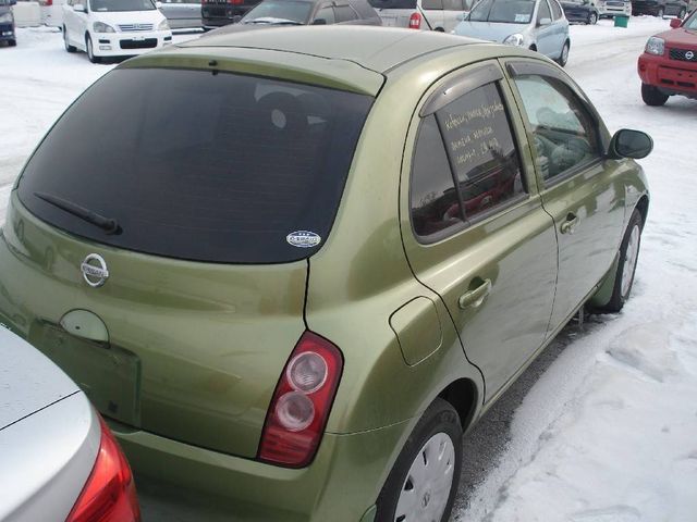 2003 Nissan March