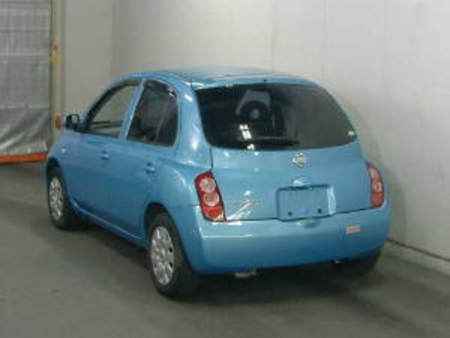 2003 Nissan March