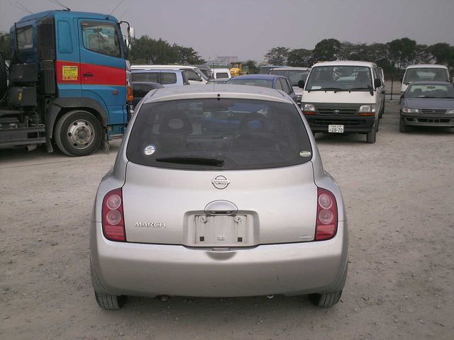 2003 Nissan March