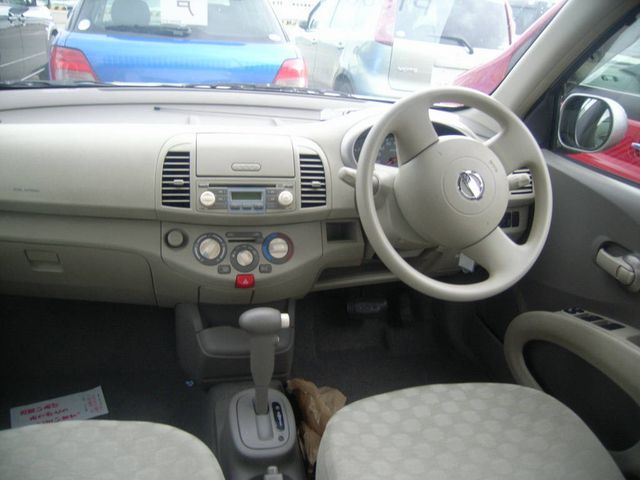 2003 Nissan March