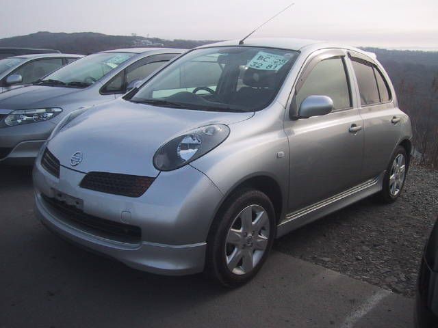 2003 Nissan March