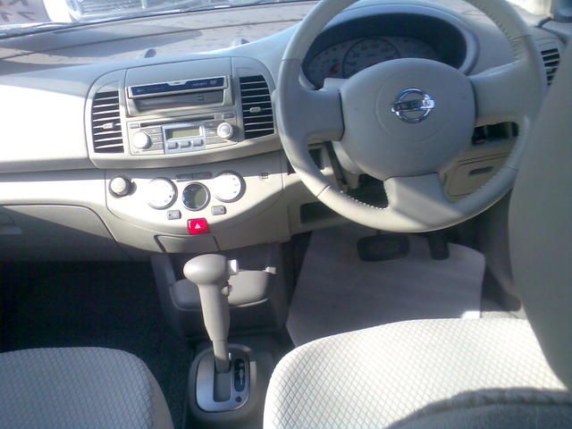 2003 Nissan March