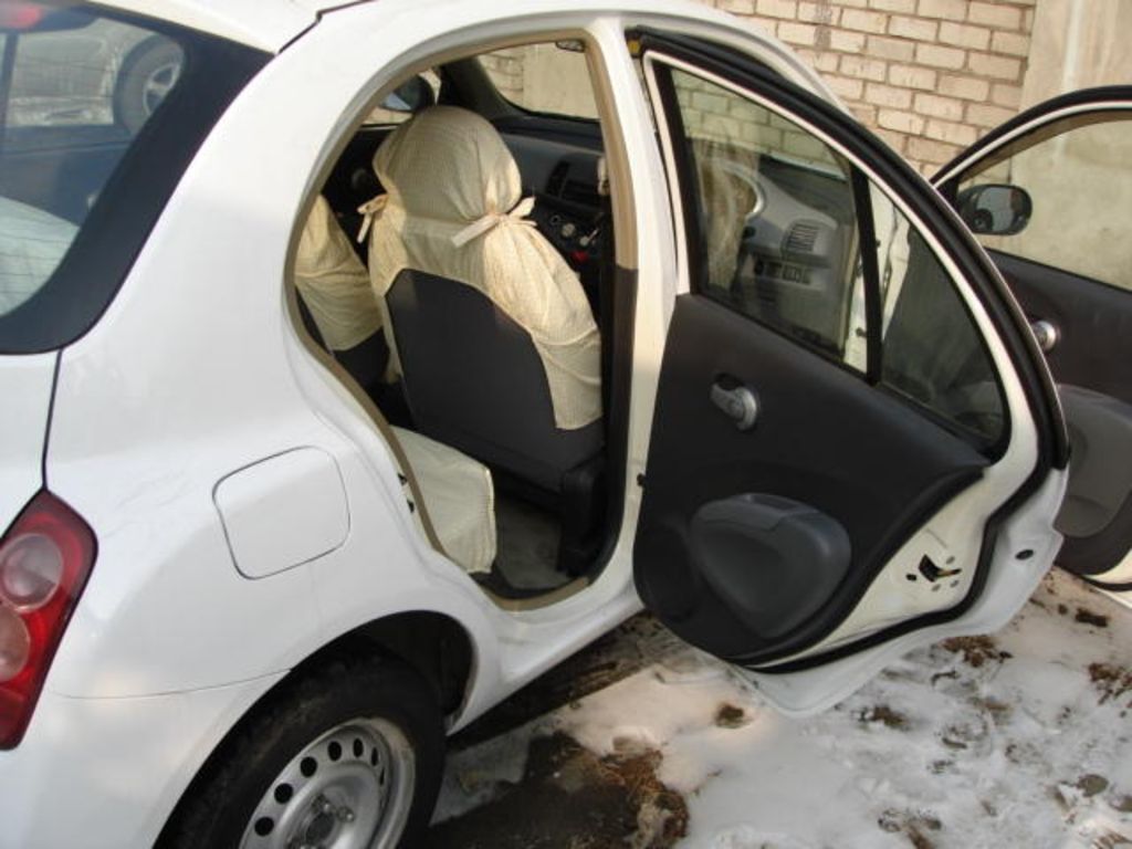2003 Nissan March