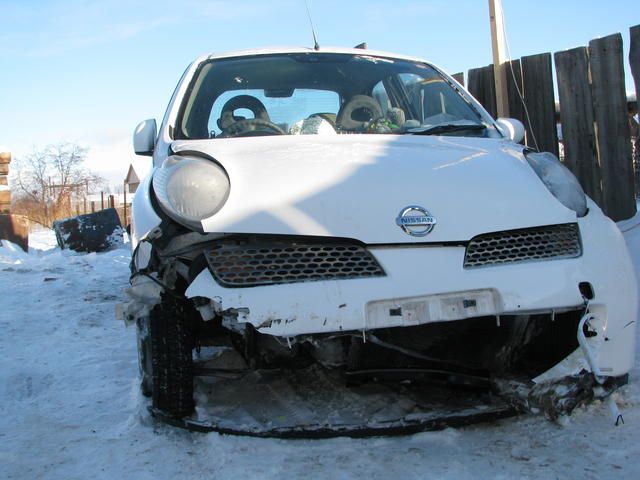 2003 Nissan March
