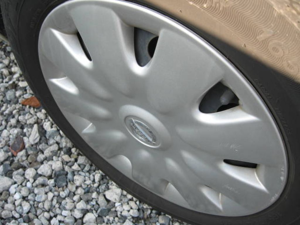 2003 Nissan March