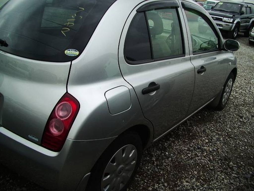 2003 Nissan March