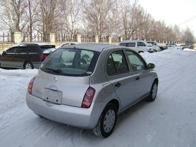 2003 Nissan March