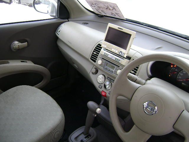 2003 Nissan March