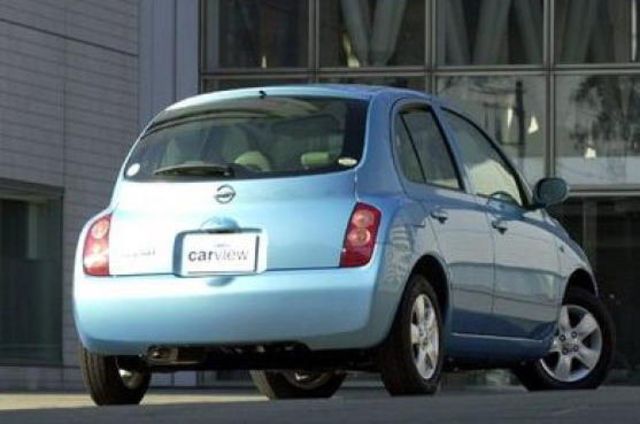 2003 Nissan March