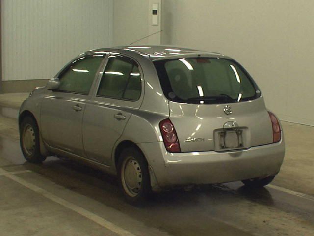 2003 Nissan March